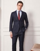 單排扣西裝還是雙排扣西裝？哪種款式更適合你