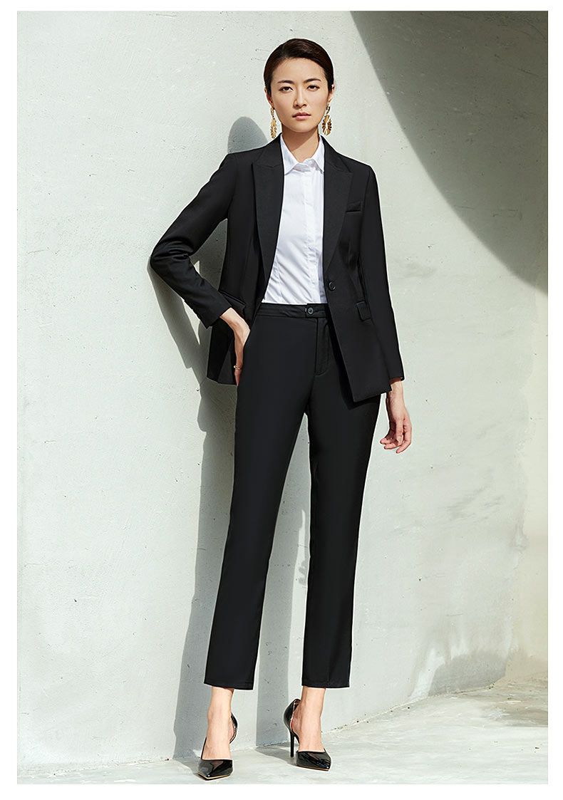 女士黑色一粒扣西服定制款式圖片